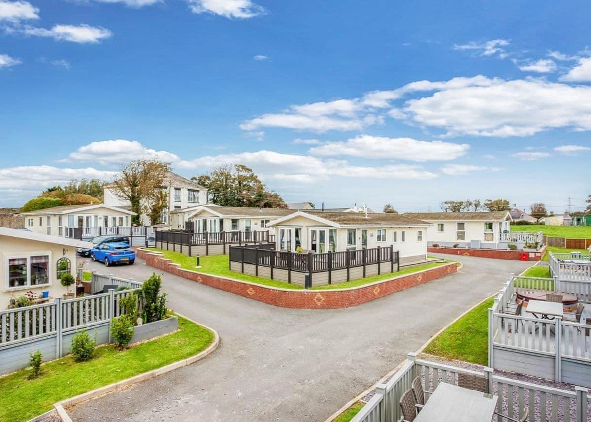 Bryn Mechell Hotel Llanfechell ภายนอก รูปภาพ